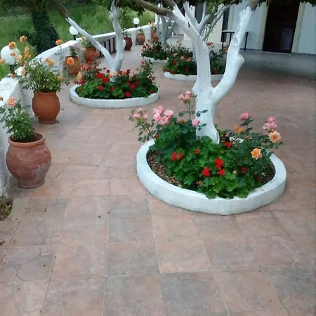 Tsanis Apartment Parga Exterior photo