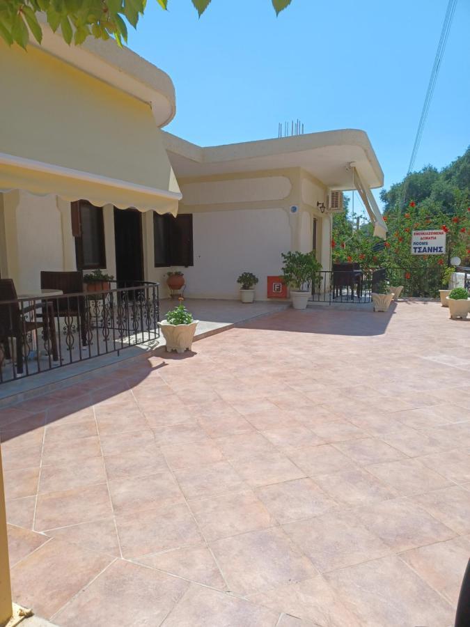 Tsanis Apartment Parga