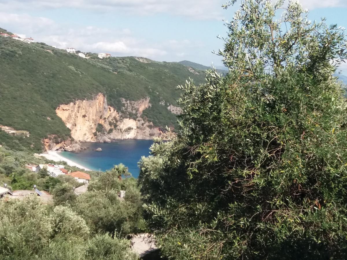 Tsanis * Parga