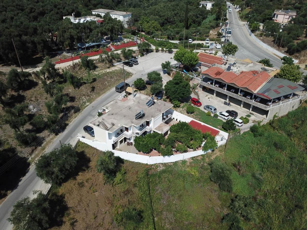 Apartment Tsanis *